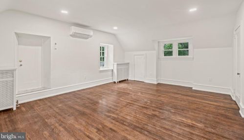 6424 City Ave, Philadelphia PA 19151-2410 exterior