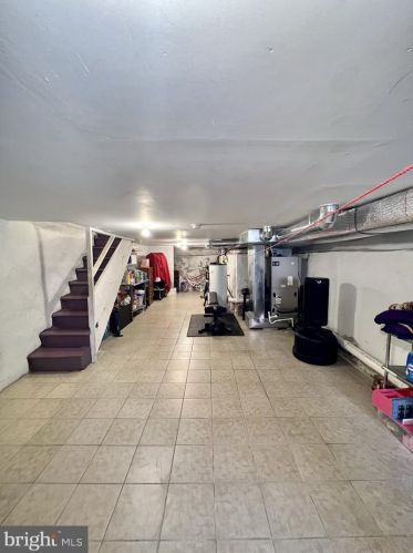 2011 6 St, Philadelphia PA 19122-1413 exterior