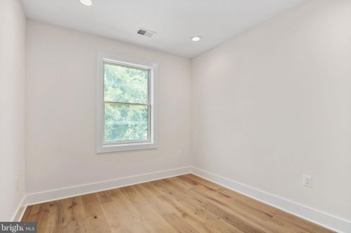 407 Decatur St, Washington DC  20011-4744 exterior