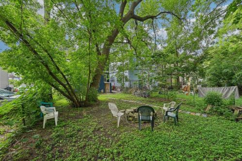 1142 Jenifer St, Madison WI 53703-3745 exterior