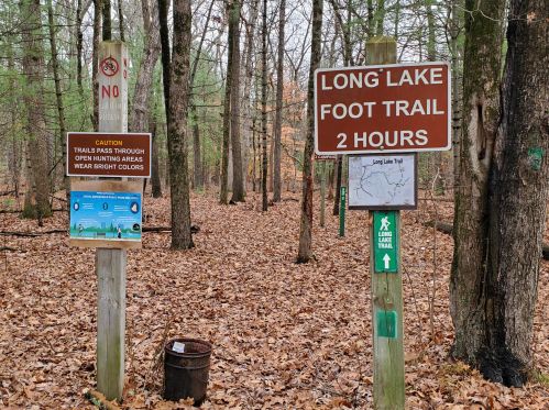 11384 Hydeaway Ct, Middlevle MI 49333-8252 exterior