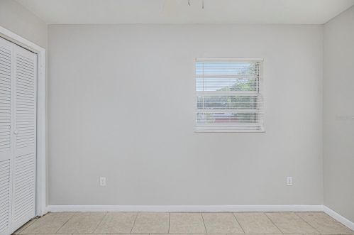 5013 Liberty St, Tampa FL 33617 exterior