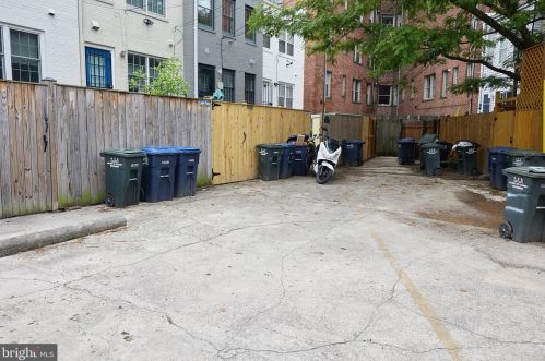 1908 New Hampshire Ave, Washington DC 20009-3310 exterior