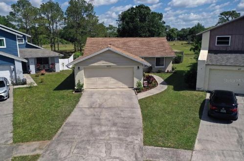 16155 Gardendale Dr, Tampa FL 33624-1132 exterior