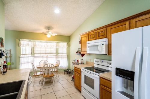 1326 Janette Ave, Fort Pierce FL 34953-1220 exterior