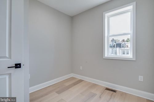 31 V St, Washington DC  20001-1012 exterior