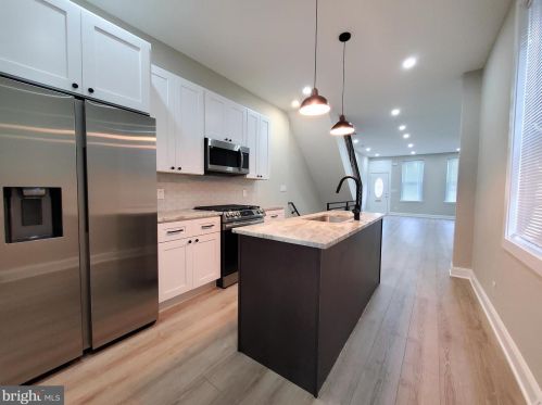 2543 Cedar St, Philadelphia PA  19125-3123 exterior