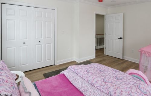 4 Hollywood Ave, Montclair NJ  07042-4306 exterior