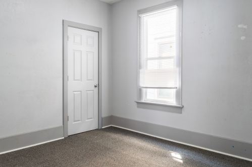 3737 10 St, Milwaukee WI 53206-3316 exterior