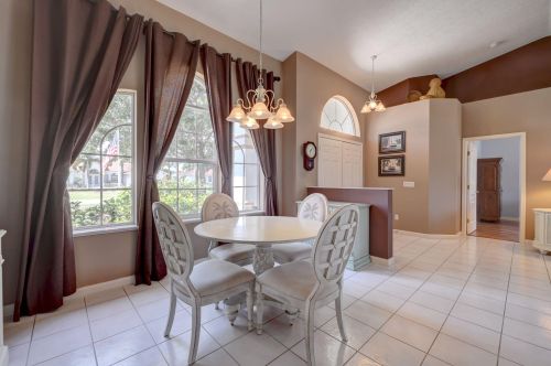 2885 Eagle Dr, Fort Pierce FL 34951-2374 exterior