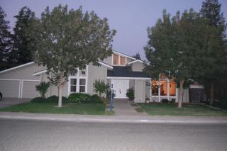 1320 Estates Dr, Turlock, CA 95380-2927