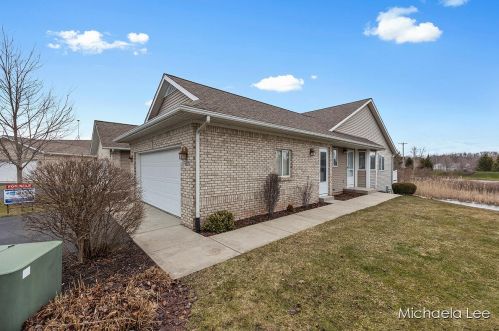 1629 Lisa Dr, Byron Township, MI 49315-8122