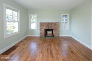 1807 Cork St, Kalamazoo MI  49001-5029 exterior