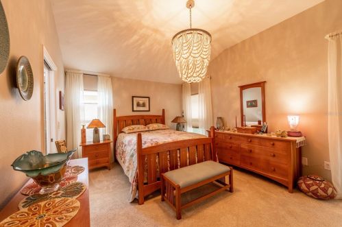 10006 Bridgeton Dr, Tampa FL  33626-1840 exterior