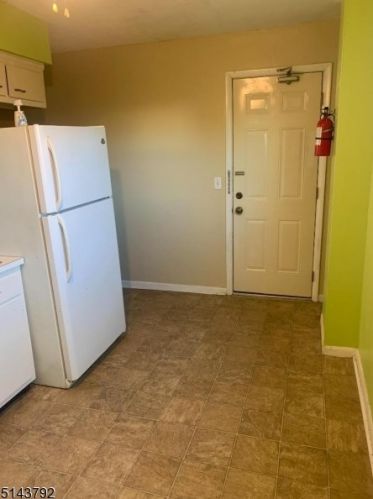 323 Faitoute Ave, Roselle Park NJ  07204-1888 exterior