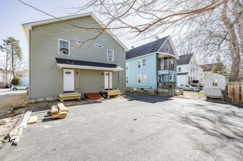 54 Calhoun St, Springfield MA  01101-1801 exterior