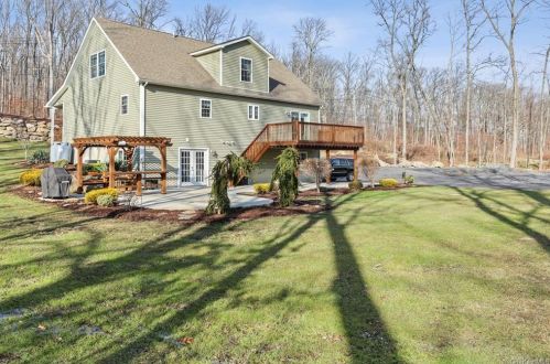 2066 Route 6, Middletown NY 10940-6159 exterior