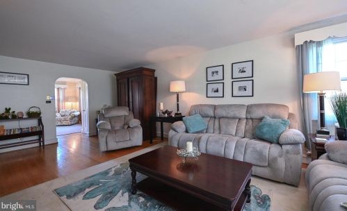 918 Church St, Limerick PA 19468-2123 exterior