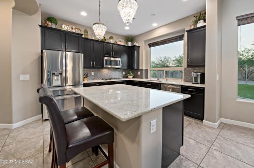 8499 National Dr, Tucson AZ 85742-8526 exterior