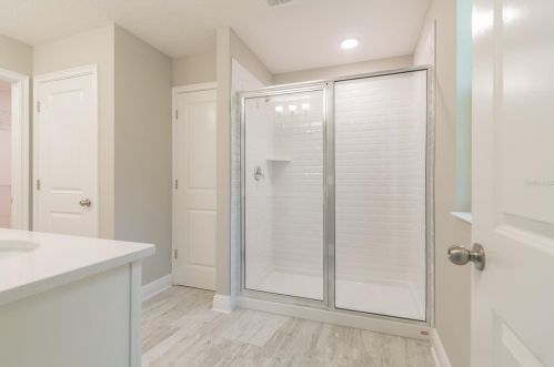 3005 Crest Ave, Tampa FL 33614-6710 exterior