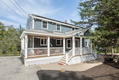 239 Concord St, Gloucester, MA 01930-6303