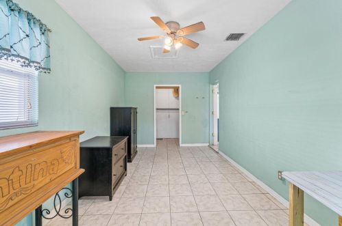 219 24 Ave, Boynton Beach FL 33435-6752 exterior