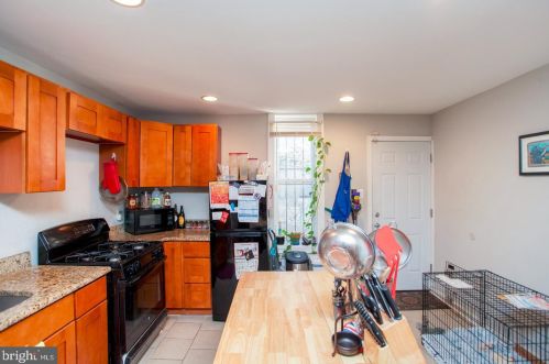 2302 Carlisle St, Philadelphia PA 19132-0040 exterior