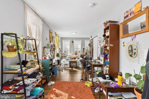 3900 Fairmount Ave, Philadelphia PA  19104-1806 exterior