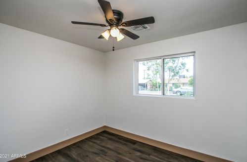 1033 30 Ave, Phoenix AZ 85017-1105 exterior