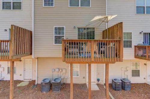 2495 Ivey Crest Cir, Tucker GA  30084-3762 exterior