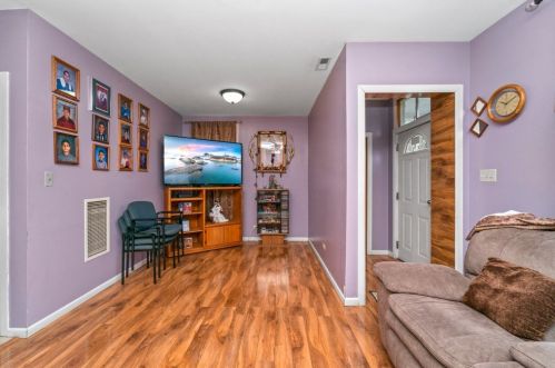 2720 Karlov Ave, Chicago IL 60652-3121 exterior