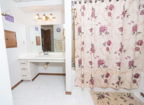 5805 111, Milwaukee WI 53214-2357 exterior