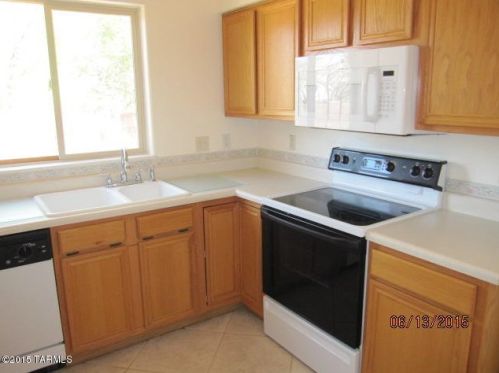 7705 Pristine Pl, Tucson AZ  85750-7216 exterior