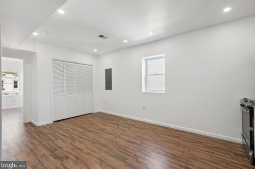 5210 Cedar Ave, Philadelphia PA  19143-1525 exterior