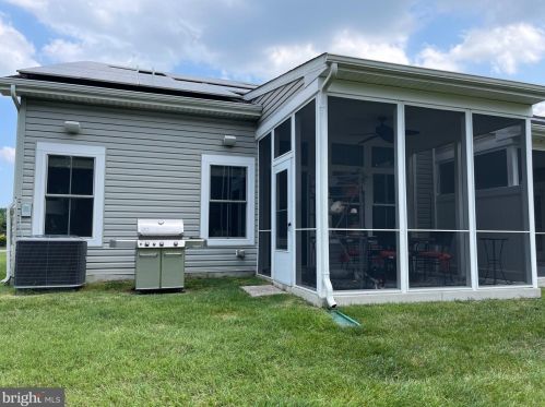 325 Samantha Dr, Lewes DE 19958-4144 exterior