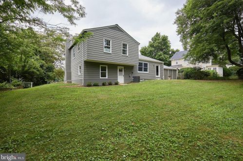 2405 Blue Valley Dr, Silver Spring MD 20904-5206 exterior