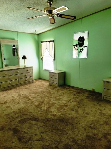 560 Natalie Dr, Fort Pierce FL 34952-7903 exterior