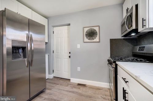 5111 Astor Pl, Washington DC  20019-6444 exterior