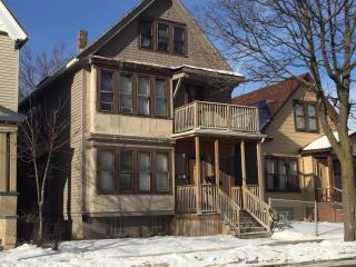 1651 6th St, Milwaukee WI  53204-3502 exterior