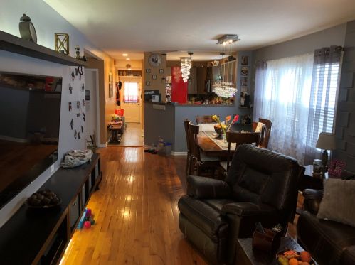 5361 Magnet Ave, Chicago, IL 60630-1261