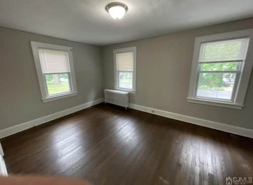 117 1st Ave, New Brunswick NJ  08904-2115 exterior