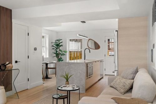 362 8th St, Boston MA 02127-2911 exterior