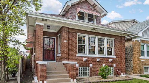 5030 Nelson St, Chicago, IL 60641-5043