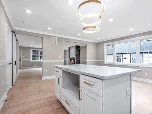 356 New Milford Ave, Dumont NJ 07628-2147 exterior