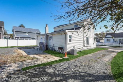 504 Ave, Belmar NJ 07719-2433 exterior