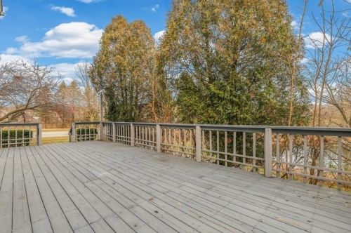 1715 Vlg Ct, Bull Valley IL 60014-2010 exterior