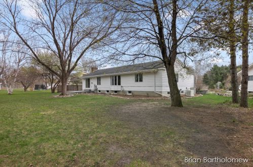 20660 Edgewood Dr, Big Rapids MI 49307-9214 exterior