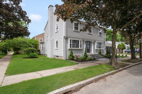 4 Mount Ave, Providence RI  02906-3410 exterior