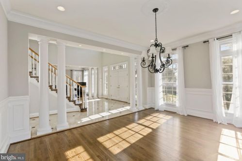 5802 Bent Twig Rd, Mc Lean VA 22101-1806 exterior