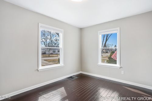 3013 Roosevelt Rd, Meskegon MI 49441-3905 exterior